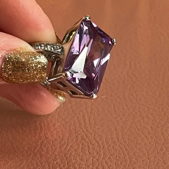 Purple CZ Costume Cocktail Ring - Picture 8 of 9
